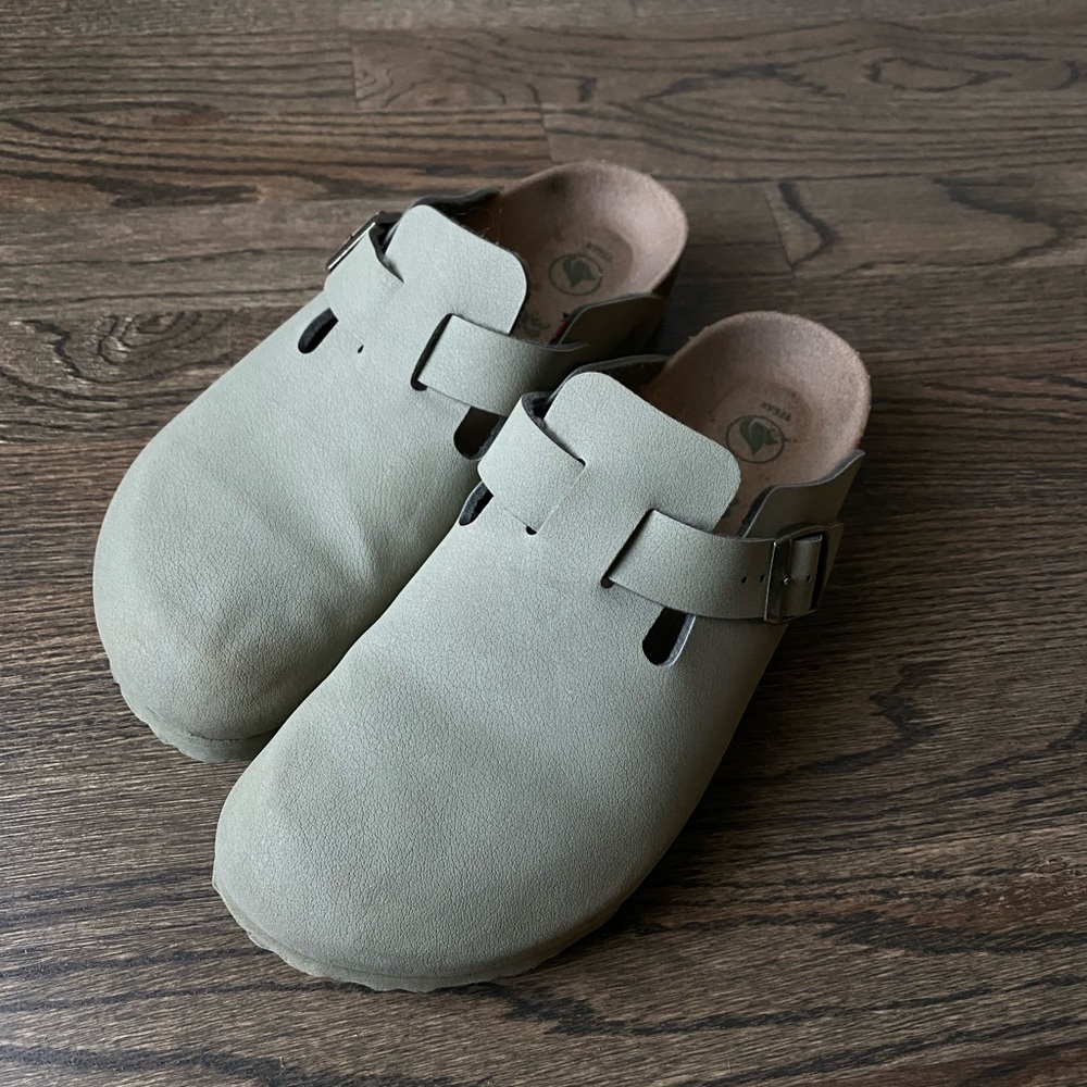 Birkenstock Vegan Bostons